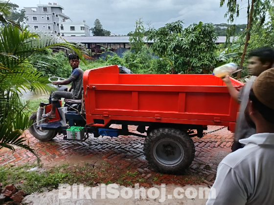 পাওয়াফুল হাইড্রলিক্স ব্রেক। ডিজেল ইঞ্জিলের ৫টনি গাড়ি।